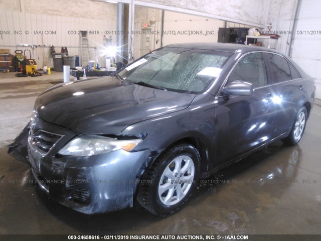 4T1BF3EK7BU223260 - 2011 TOYOTA CAMRY SE/LE/XLE 灰色 照片 2