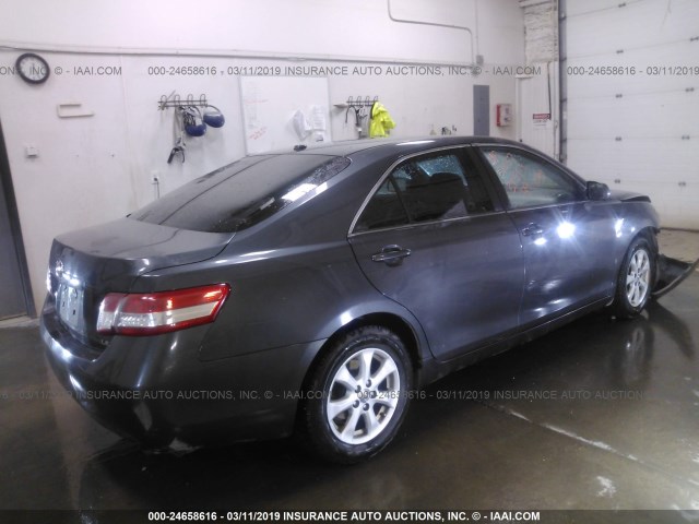4T1BF3EK7BU223260 - 2011 TOYOTA CAMRY SE/LE/XLE 灰色 照片 4