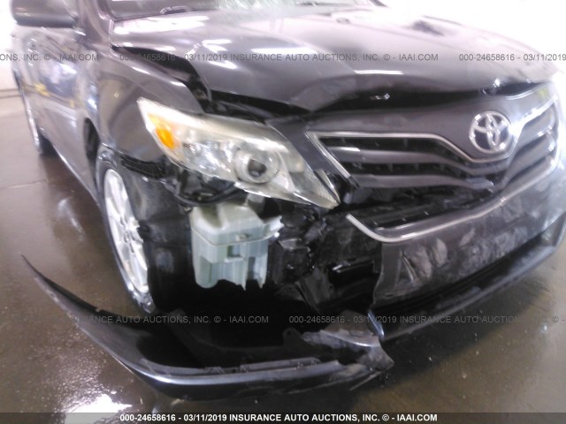 4T1BF3EK7BU223260 - 2011 TOYOTA CAMRY SE/LE/XLE 灰色 照片 6