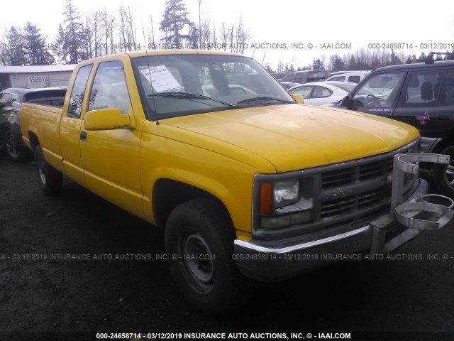 1GCGC29R6WE185542 - 1998 CHEVROLET GMT-400 C2500 YELLOW photo 1