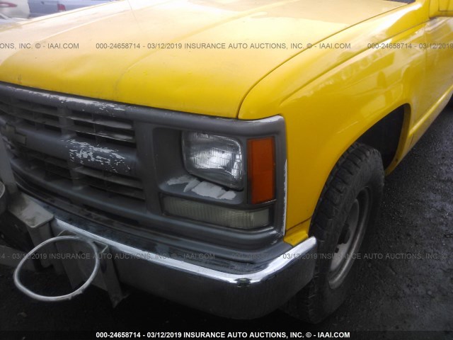 1GCGC29R6WE185542 - 1998 CHEVROLET GMT-400 C2500 YELLOW photo 6