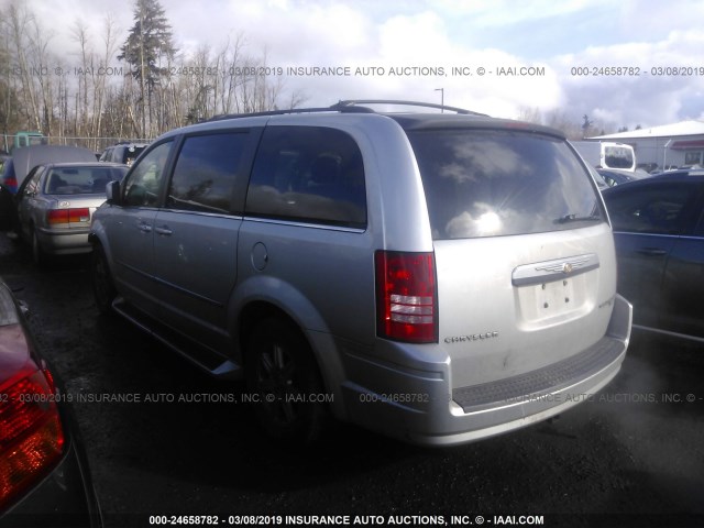 2A4RR5D13AR278762 - 2010 CHRYSLER TOWN & COUNTRY TOURING SILVER photo 3