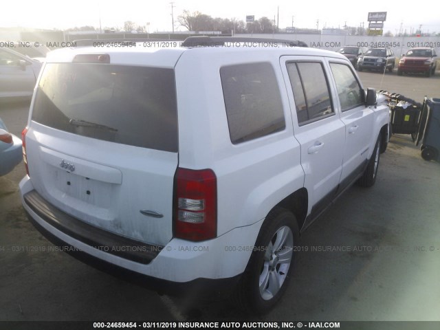 1C4NJPFB4HD183069 - 2017 JEEP PATRIOT LATITUDE WHITE photo 4