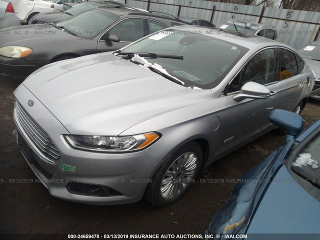 3FA6P0PU8FR280456 - 2015 FORD FUSION SE PHEV SILVER photo 2