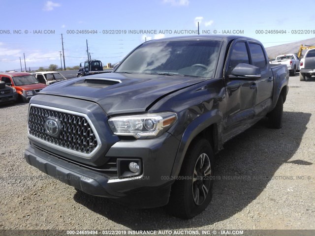 3TMCZ5AN4JM163422 - 2018 TOYOTA TACOMA DBL CAB/SR/TRDSPT/OR/PRO GRAY photo 2