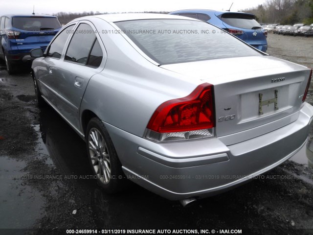 YV1RS592552468718 - 2005 VOLVO S60 2.5T SILVER photo 3