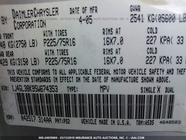 1J4GL38K95W674353 - 2005 JEEP LIBERTY RENEGADE SILVER photo 9