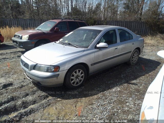 YV1RS61R722177843 - 2002 VOLVO S60 SILVER photo 2