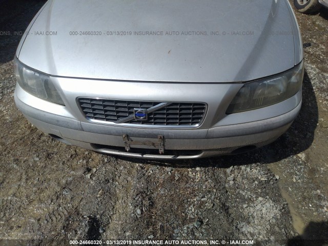 YV1RS61R722177843 - 2002 VOLVO S60 SILVER photo 6