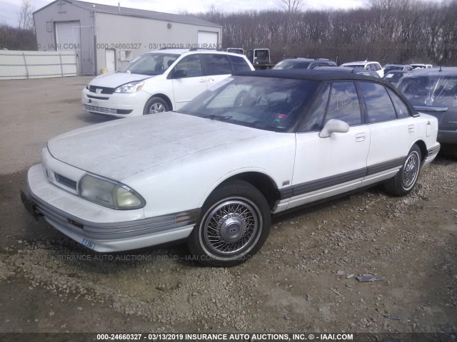 1G3HN53L5PH322779 - 1993 OLDSMOBILE 88 ROYALE WHITE photo 2