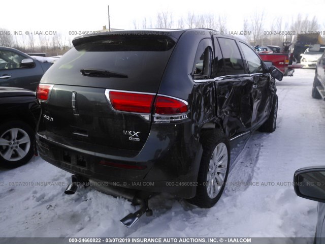 2LMDJ8JK8DBL37727 - 2013 LINCOLN MKX BLUE photo 4