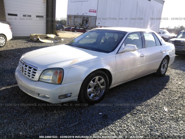 1G6KF5793YU283879 - 2000 CADILLAC DEVILLE DTS WHITE photo 2