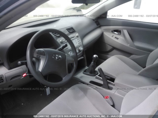 4T1BF3EK7BU589364 - 2011 TOYOTA CAMRY SE/LE/XLE 黑色 照片 5