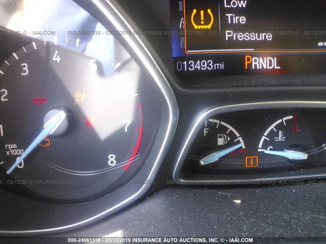 1FADP3K28JL222806 - 2018 FORD FOCUS SE Սպիտակ լուսանկար 7