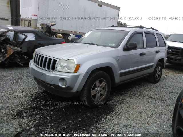 1J4HR48N85C560817 - 2005 JEEP GRAND CHEROKEE LAREDO/COLUMBIA/FREEDOM 银色 照片 2