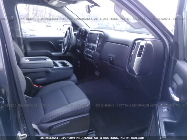 1GCVKREH5GZ281429 - 2016 CHEVROLET SILVERADO K1500 LT GRAY photo 5