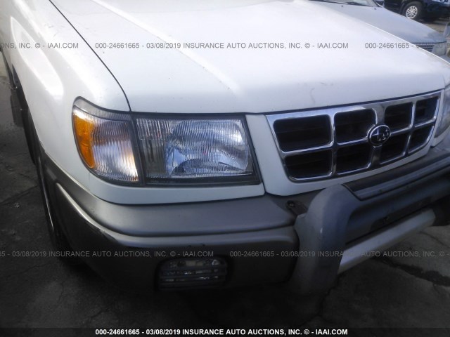 JF1SF6551WH701869 - 1998 SUBARU FORESTER S WHITE photo 6