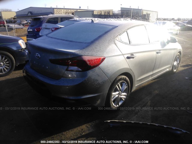 KMHD84LF5KU733637 - 2019 HYUNDAI ELANTRA SEL/VALUE/LIMITED SILVER photo 4