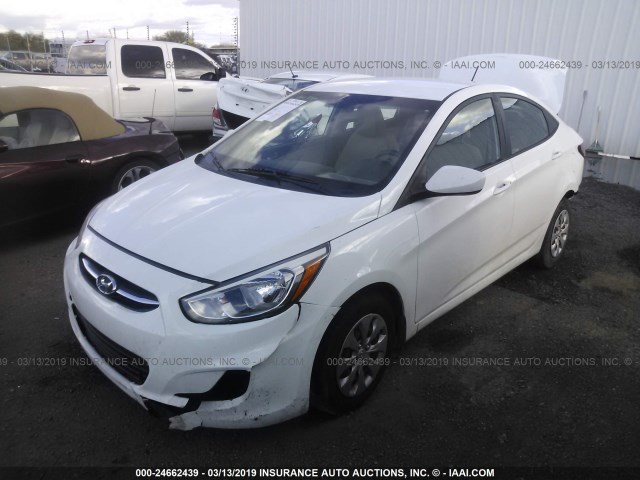 KMHCT4AEXGU161640 - 2016 HYUNDAI ACCENT SE WHITE photo 2