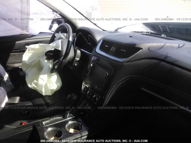 1GNKVJKD9FJ273335 - 2015 CHEVROLET TRAVERSE LTZ CREAM photo 5