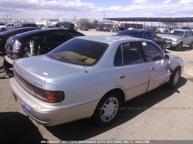 4T1GK13E7RU031379 - 1994 TOYOTA CAMRY XLE TAN photo 4