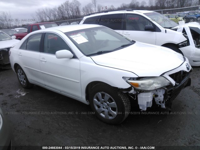 4T1BK3EK7BU617160 - 2011 TOYOTA CAMRY SE/LE/XLE 白色 照片 1