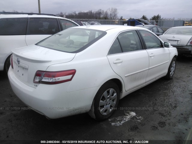 4T1BK3EK7BU617160 - 2011 TOYOTA CAMRY SE/LE/XLE 白色 照片 4