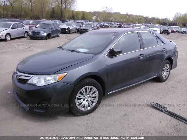 4T1BF1FK9CU047526 - 2012 TOYOTA CAMRY SE/LE/XLE GRAY photo 2