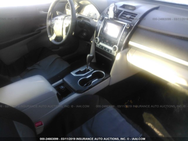 4T1BF1FK9CU047526 - 2012 TOYOTA CAMRY SE/LE/XLE GRAY photo 5