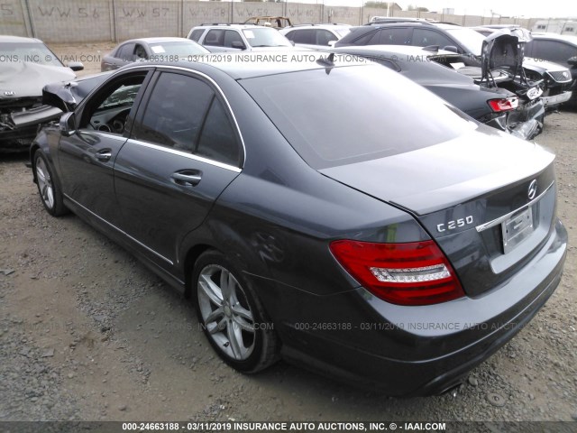 WDDGF4HB8EA949281 - 2014 MERCEDES-BENZ C 250 GRAY photo 3