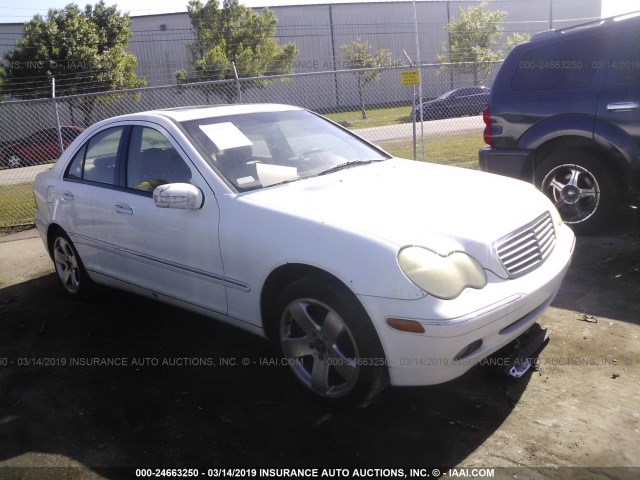 WDBRF61J93E010113 - 2003 MERCEDES-BENZ C 240 WHITE photo 1