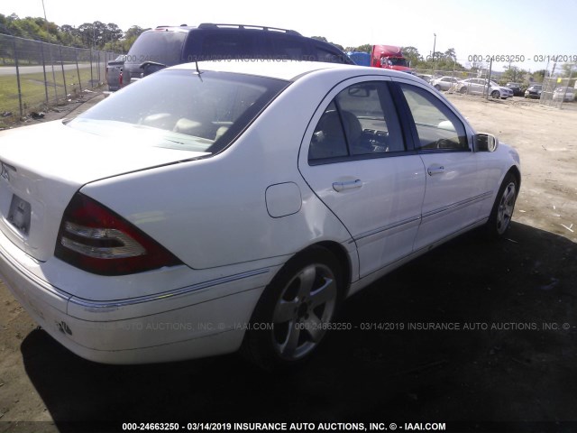 WDBRF61J93E010113 - 2003 MERCEDES-BENZ C 240 WHITE photo 4