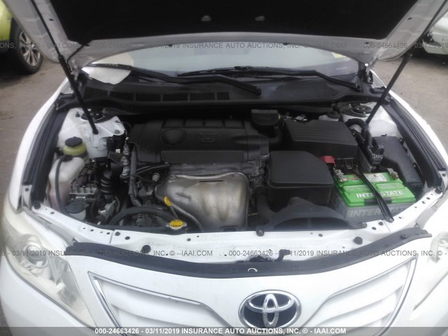 4T4BF3EK3BR198797 - 2011 TOYOTA CAMRY SE/LE/XLE WHITE photo 10