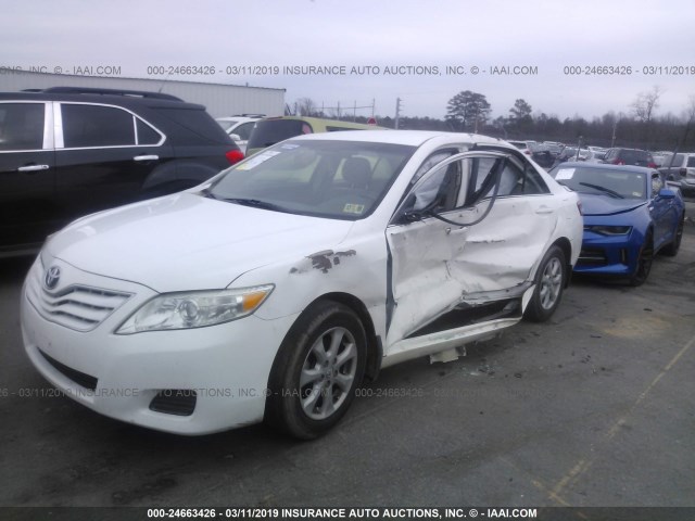 4T4BF3EK3BR198797 - 2011 TOYOTA CAMRY SE/LE/XLE WHITE photo 6