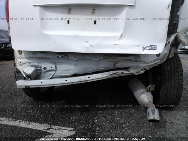 JTLZE4FE1EJ055002 - 2014 TOYOTA SCION XB 白色 照片 6