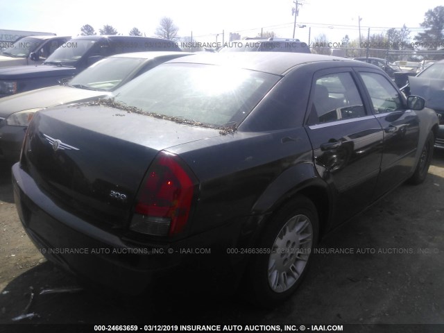 2C3KA43R26H272954 - 2006 CHRYSLER 300 BLACK photo 4