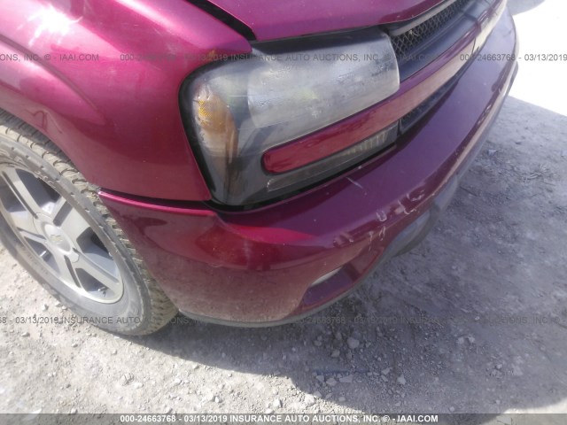 1GNDS13S042419577 - 2004 CHEVROLET TRAILBLAZER LS/LT RED photo 6