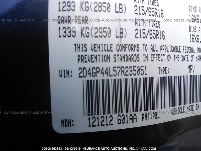 2D4GP44L57R235051 - 2007 DODGE GRAND CARAVAN SXT BLUE photo 9