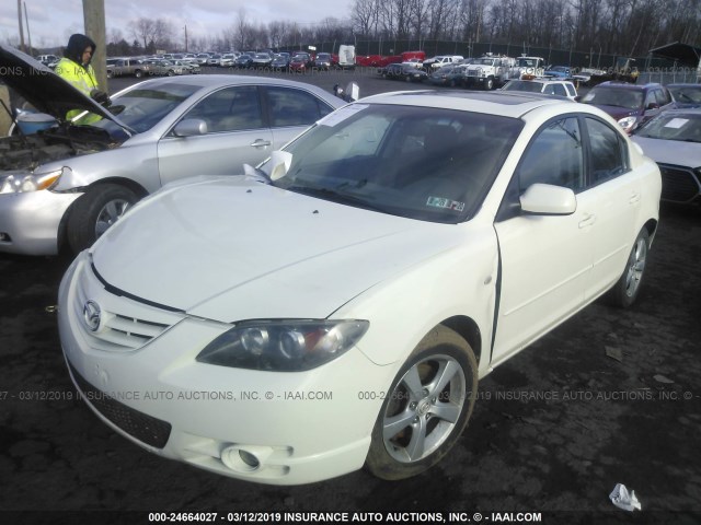 JM1BK324261422200 - 2006 MAZDA 3 S WHITE photo 2