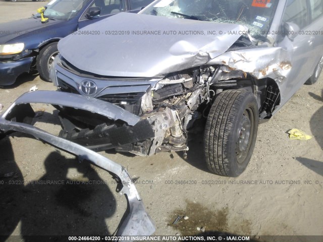 4T1BF1FK0CU028556 - 2012 TOYOTA CAMRY SE/LE/XLE SILVER photo 6