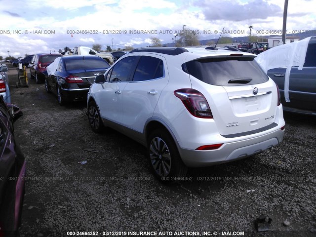 KL4CJGSB2JB577212 - 2018 BUICK ENCORE ESSENCE WHITE photo 3