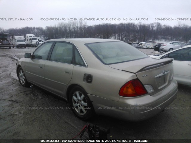 4T1BF28B51U194023 - 2001 TOYOTA AVALON XL/XLS GOLD photo 3