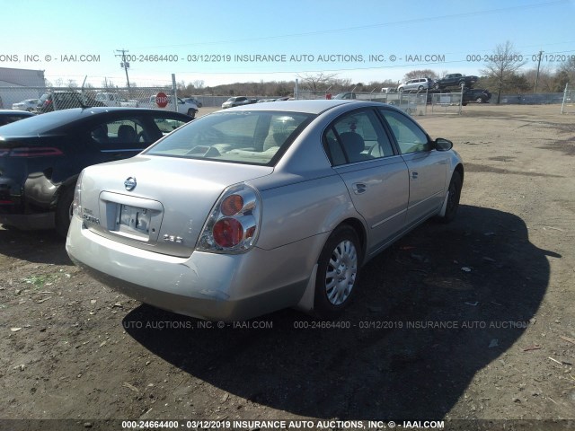 1N4AL11E74C110985 - 2004 NISSAN ALTIMA S/SL SILVER photo 4