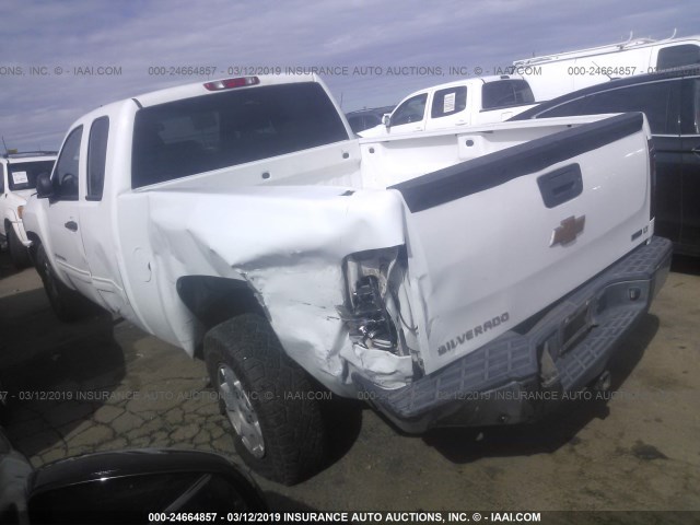 1GCRKSE7XCZ113408 - 2012 CHEVROLET SILVERADO K1500 LT WHITE photo 3