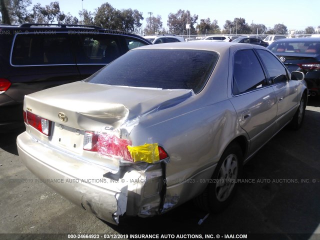 JT2BG28K1Y0478552 - 2000 TOYOTA CAMRY LE/XLE BROWN photo 4