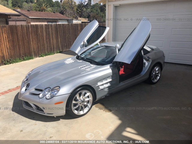 WDDAJ76F75M000248 - 2005 MERCEDES-BENZ SLR  SILVER photo 6