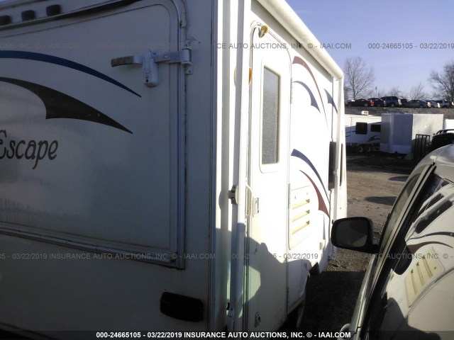 4C9HT15119S032093 - 2009 ESCALADE ESCAPE  Білий фото 4