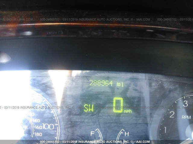 1LNHM84W96Y645062 - 2006 LINCOLN TOWN CAR EXECUTIVE L BLACK photo 7