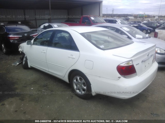 4T1BE32KX6U727170 - 2006 TOYOTA CAMRY LE/XLE/SE WHITE photo 3