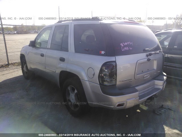 1GNDS13S562361954 - 2006 CHEVROLET TRAILBLAZER LS/LT SILVER photo 3